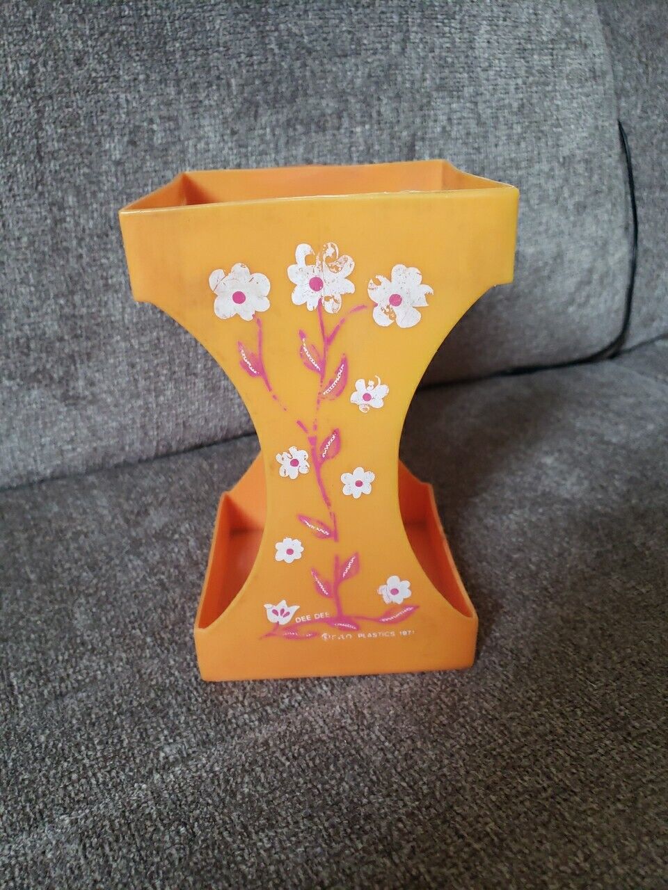 Vintage 1971 Orange Evlo Handi Holder Milk Juice Carton DeeDee Flower Dexterity
