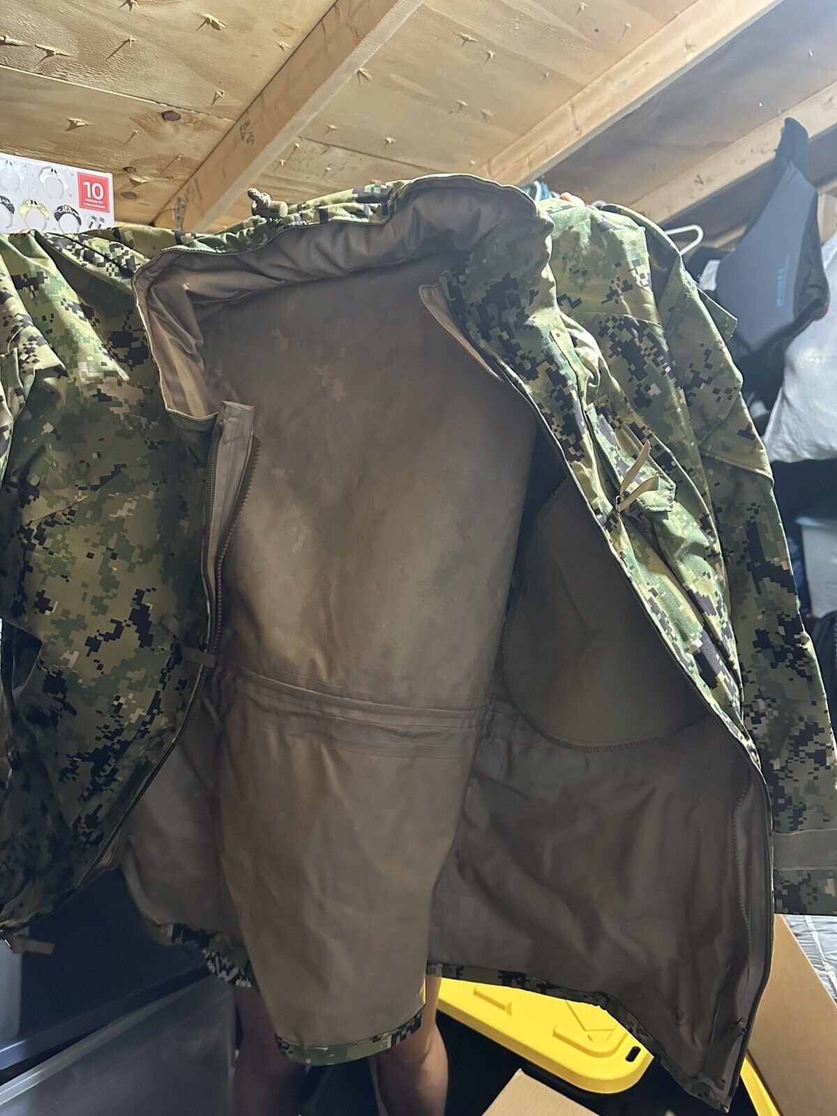 US Navy Parka Working Uniform Jacket Gore-Tex Type III Digital Camouflage LARGE