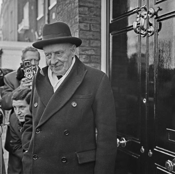 British physician Charles Wilson speaks, Churchill's home 1960s OLD PHOTO