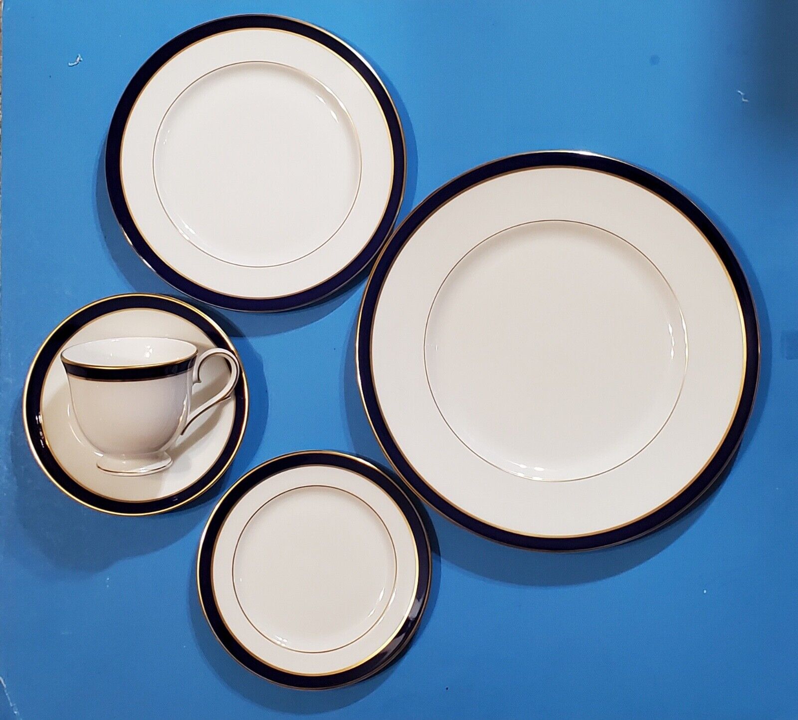 CLOSEOUT Lenox Fine China Federal Cobalt 5 Piece Place Setting