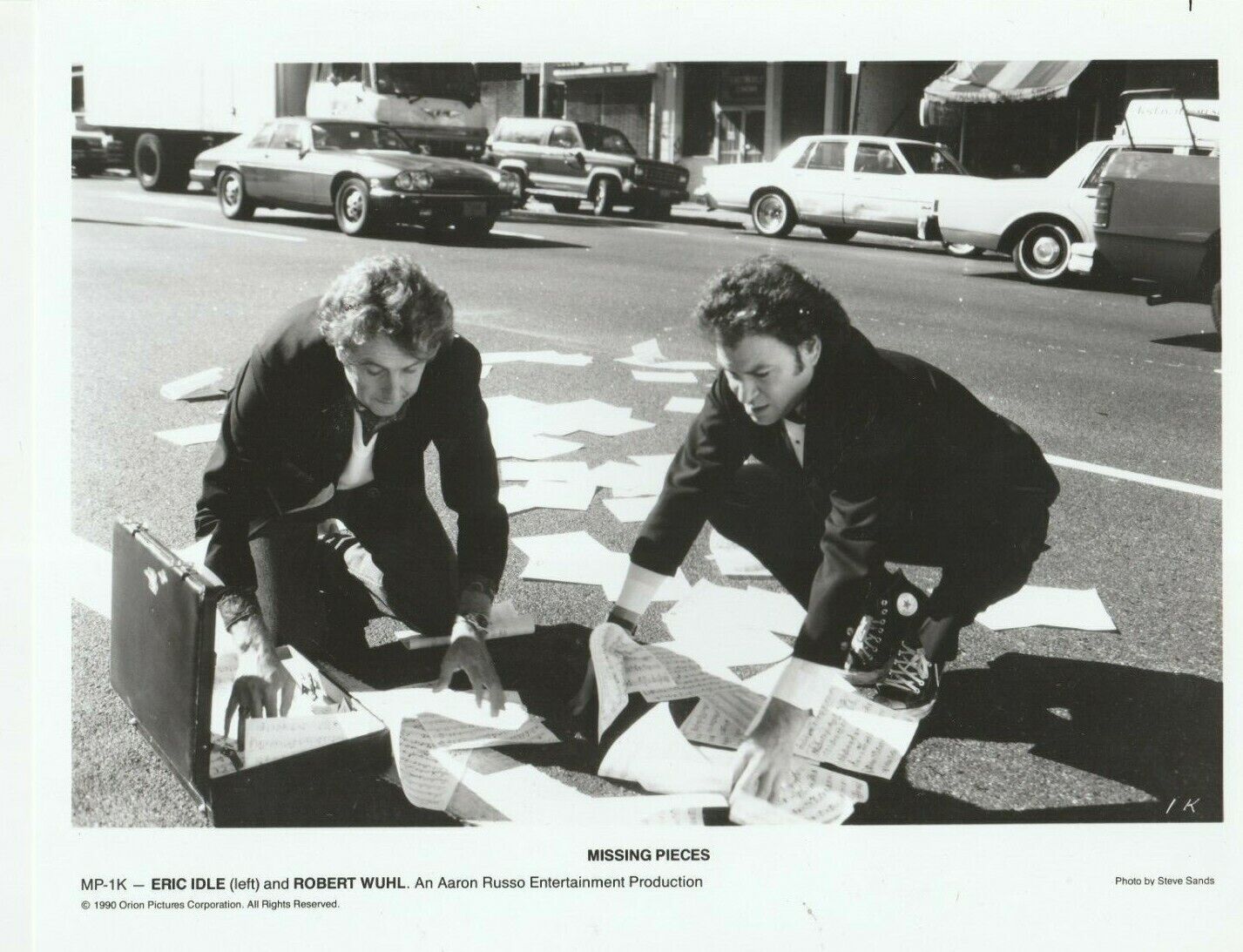 1990 Press Photo Actors Eric Idle, Robert Wuhl  Scene from \
