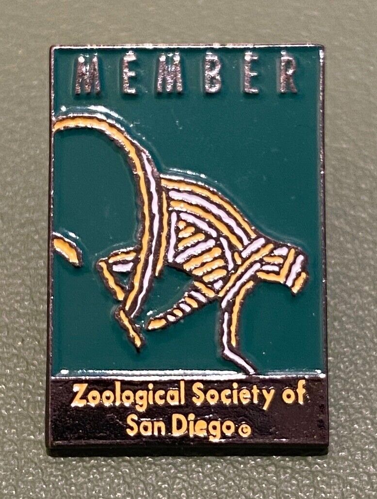 VINTAGE COLLECTIBLE  Zoological Society of San Diego member pin with Monkey
