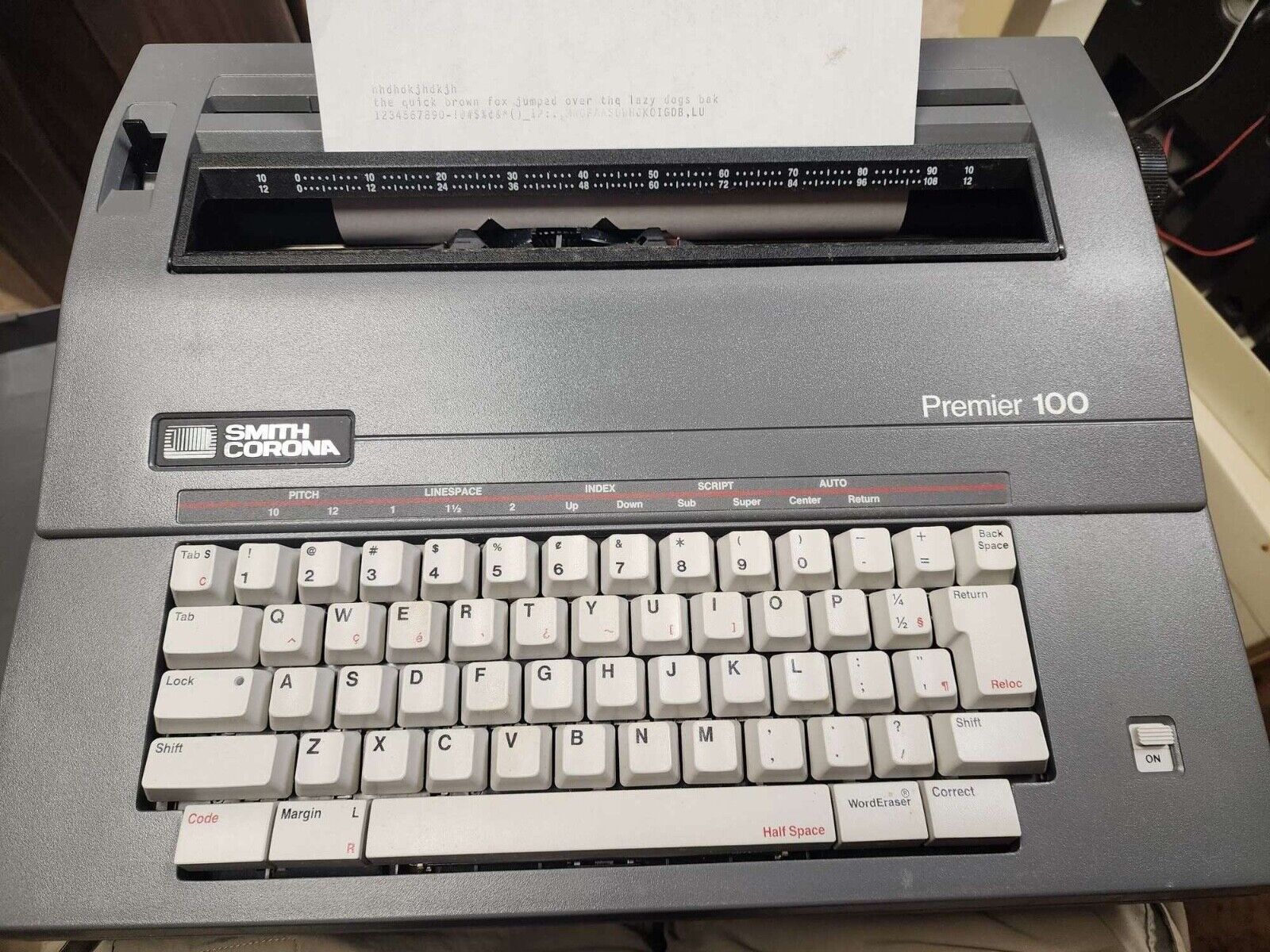 Smith Corona Premier 100 VINTAGE Electric Typewriter w/ COVER - Needs New Ribbon