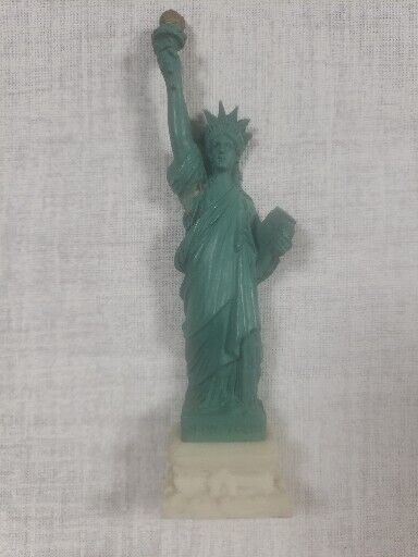 Vintage 1993 Colbar Art Inc Statue Of Liberty Magnetic Figure  4 1/2\