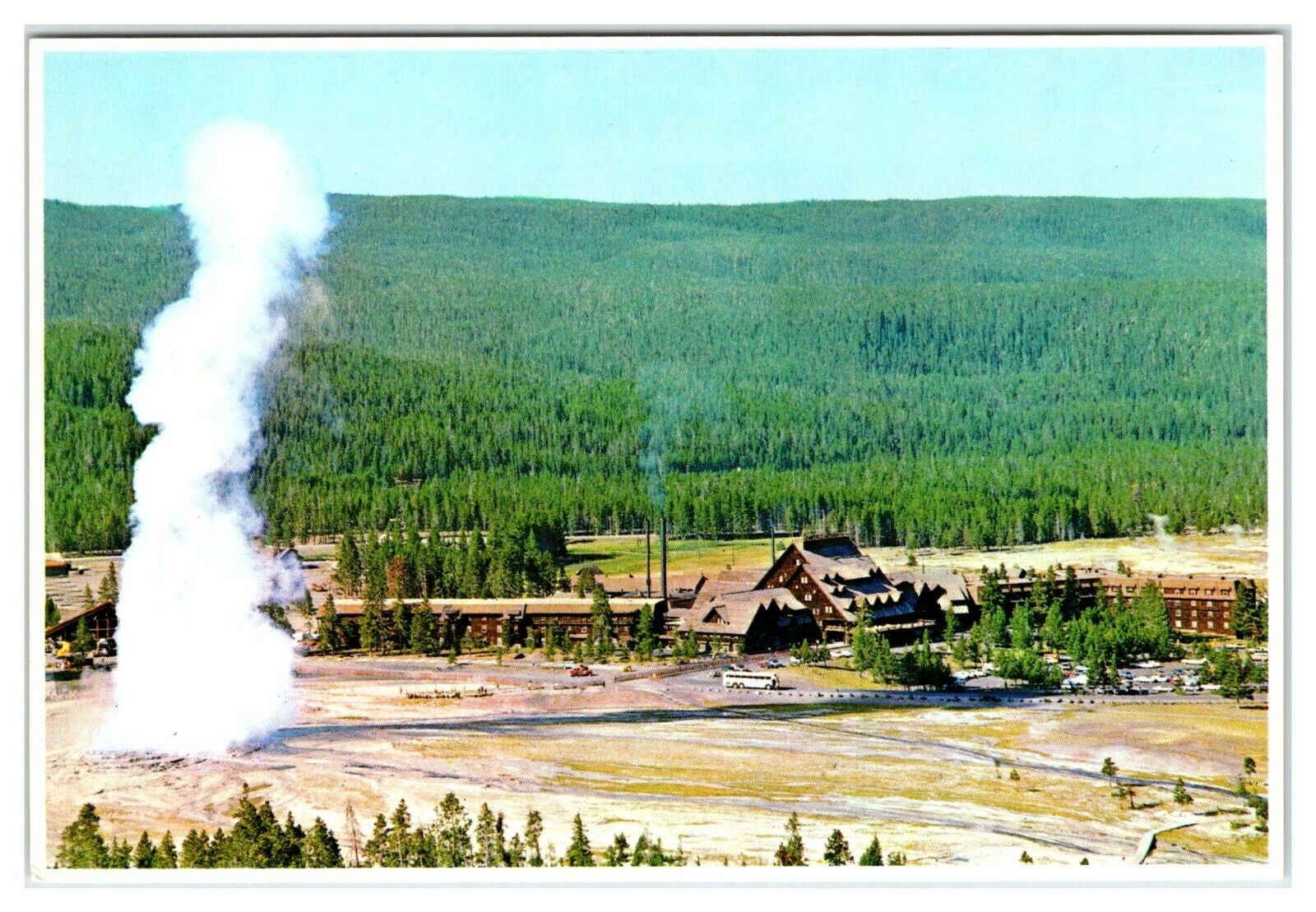 Old Faithful Geyser Yellowstone Park Wyoming Unused Vintage 4x6 Postcard EB312