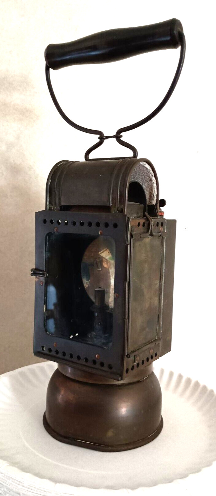 J.C Guessing Nurnberg antique lantern