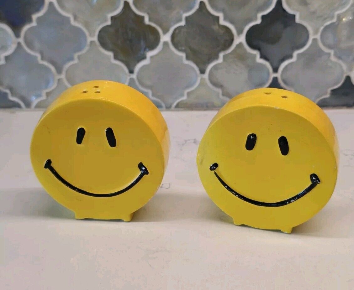 Vtg Smiley Happy Face Yellow Salt & Pepper Shakers with Stoppers Japan MCM 