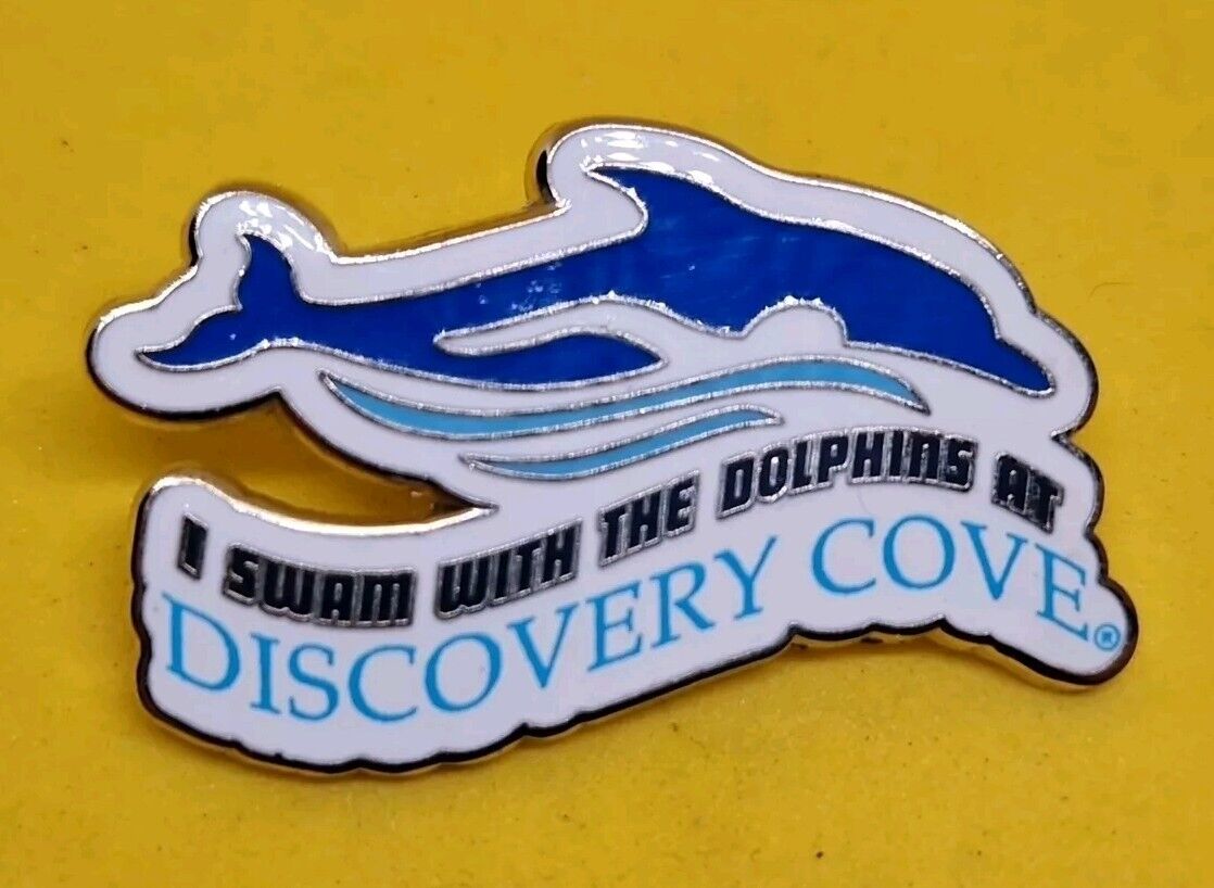 Pin Badge - I Swam with the Dolphins at Discovery Cove, Orlando Florida