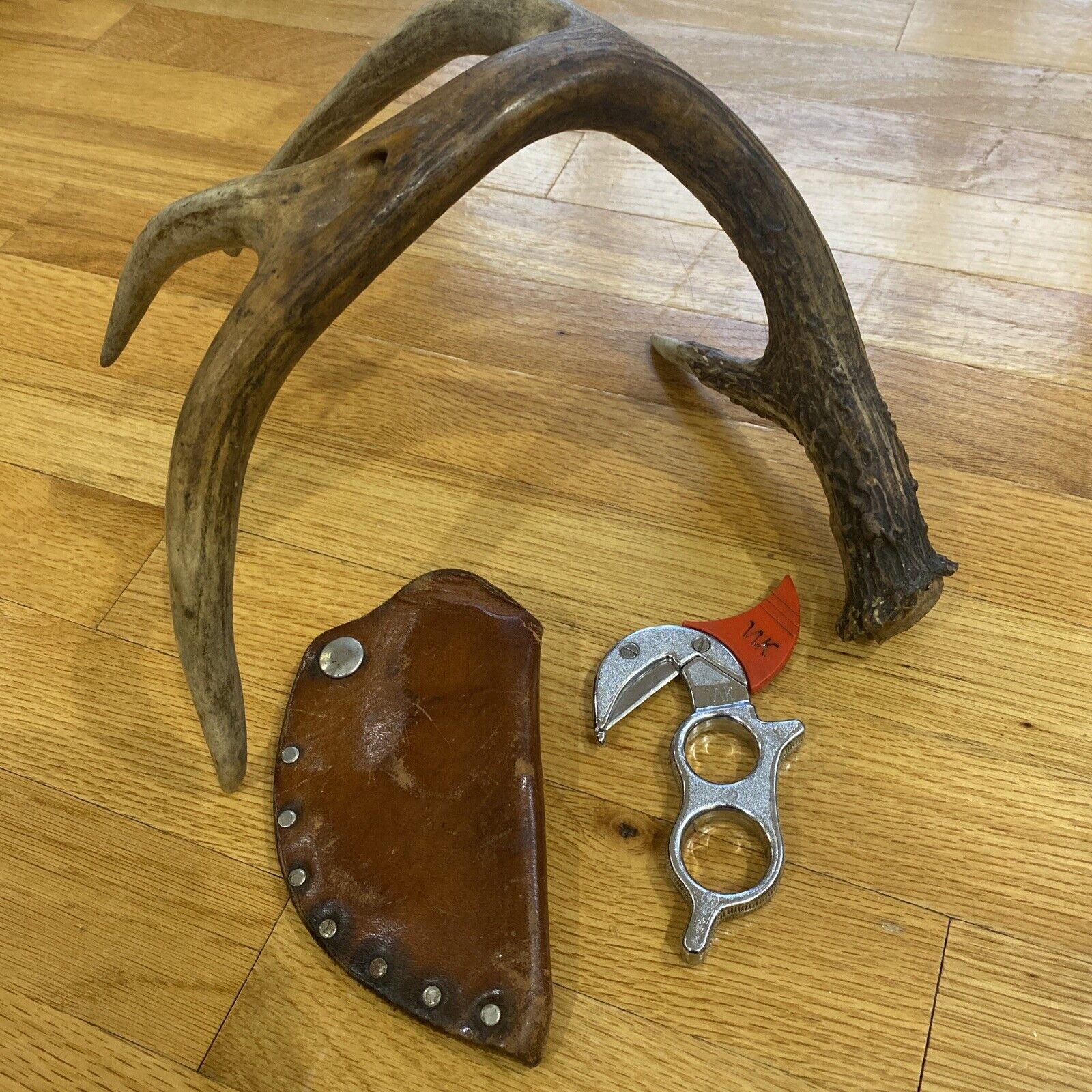 Vintage WK Wyoming Skinning Knife with Original Leather Sheath Rare