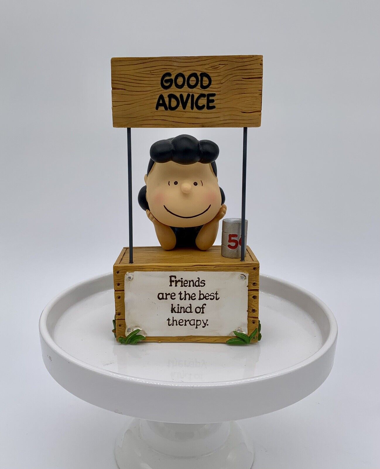 Hallmark 2010 Peanuts Gallery Lucy “Good Advice” Booth Resin 6” Figurine
