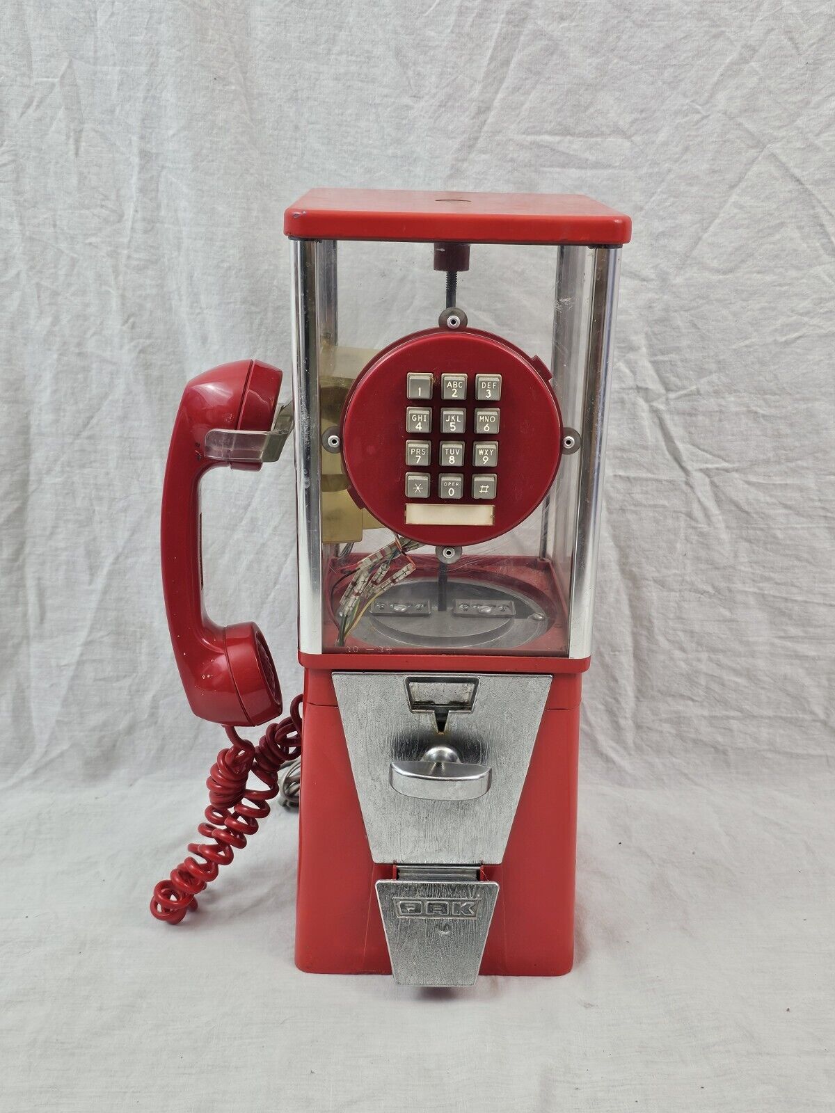 OAK PAUL NELSON RED PHONE GUMBALL MACHINE W/ PUSH BUTTONS EXCELLENT CONDITION