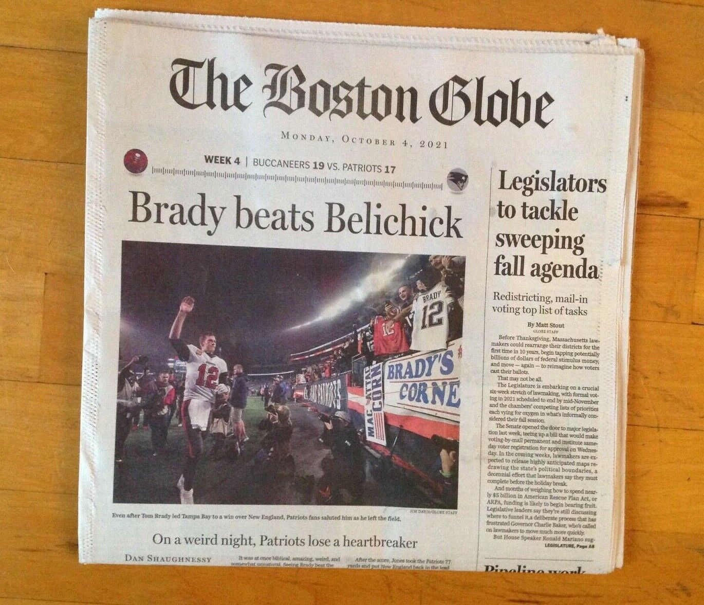 Tom Brady Beats Bill Belichick Patriots/ Boston Globe Newspaper 10/4/21
