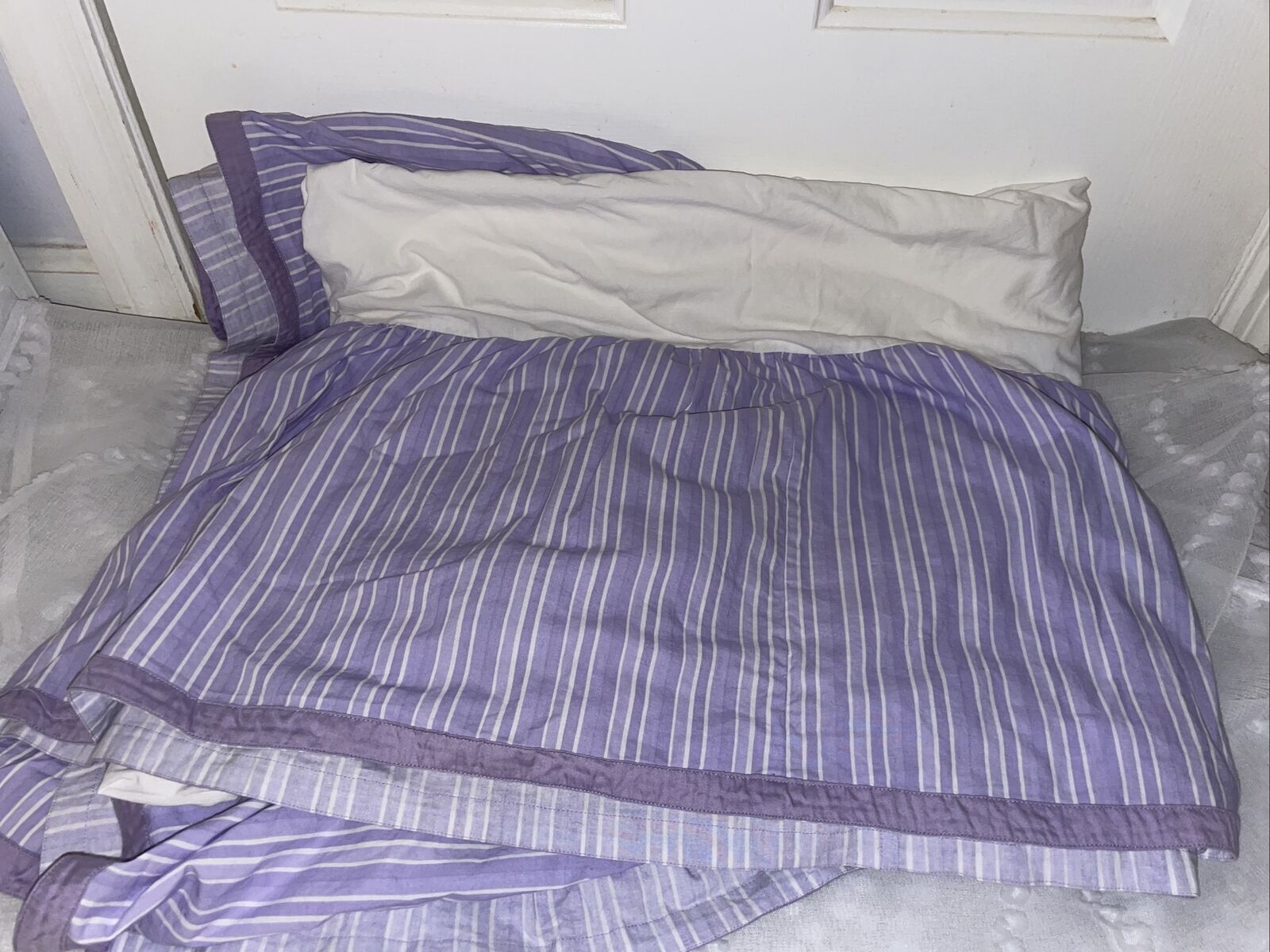 RARE Disney Store Twin Princess Dust Ruffle bed skirt Purple  Stripe