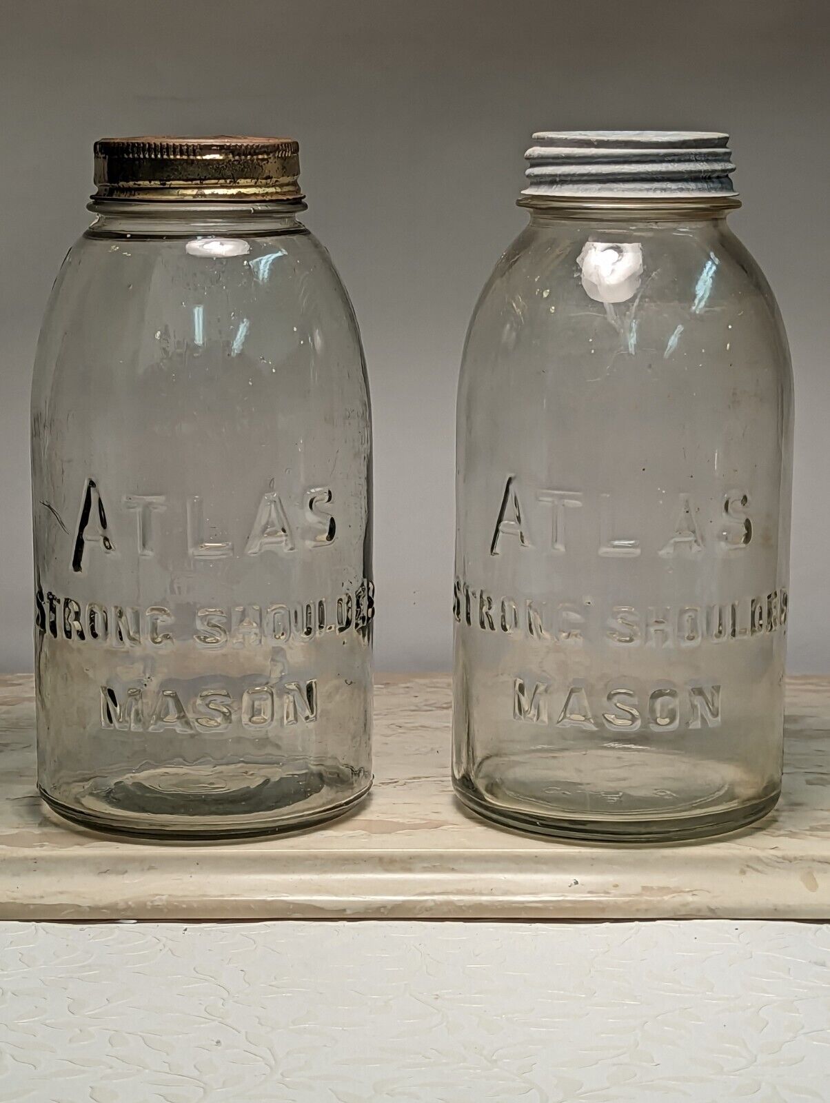 Vintage Lot Of 2 Atlas Strong Shoulder 1/2 Gallon Clear Round Mason Jar W Lid