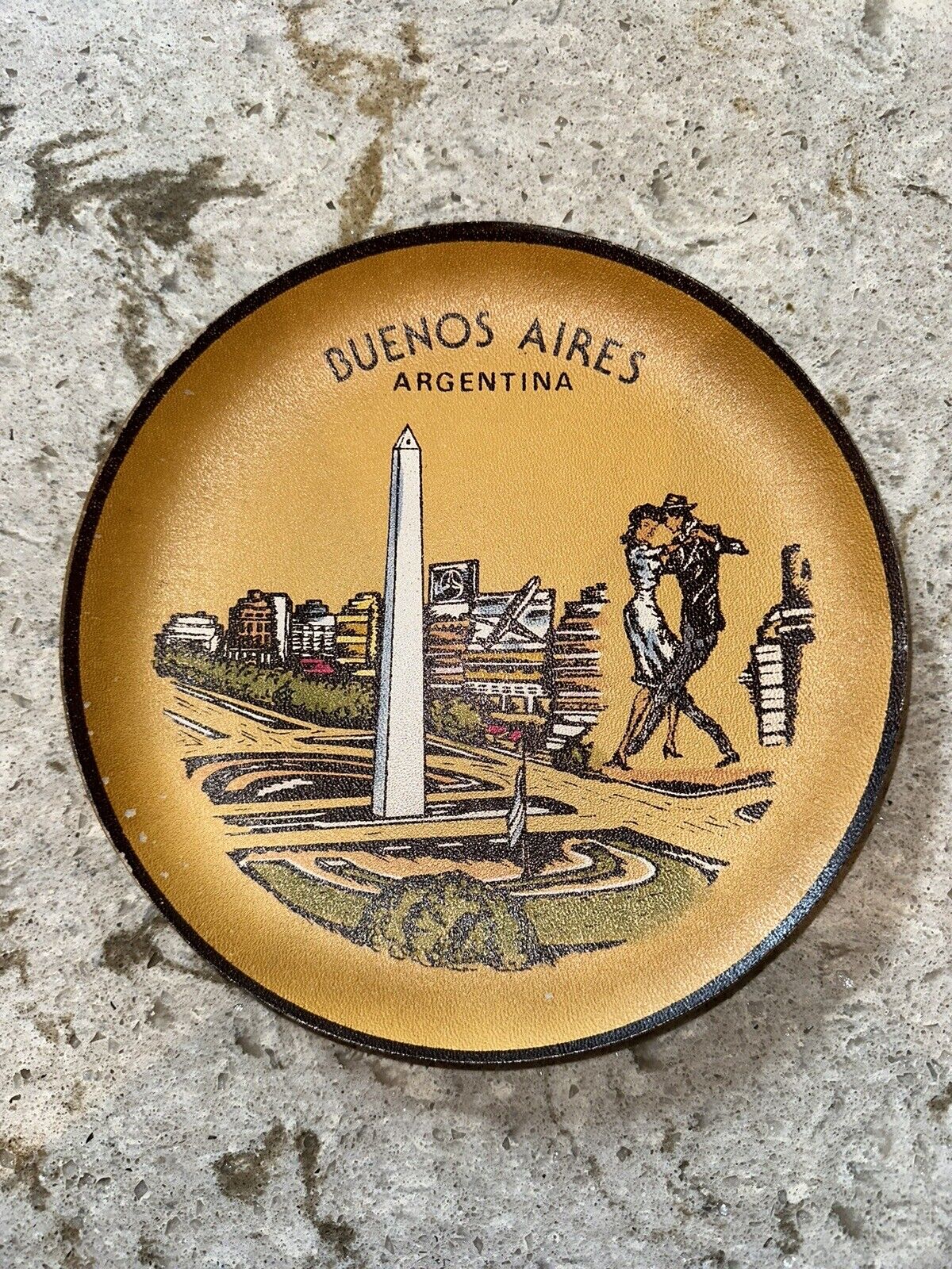 Vintage Buenos Aires Argentina Leather Decorative Wall Plate Great Condition 8”