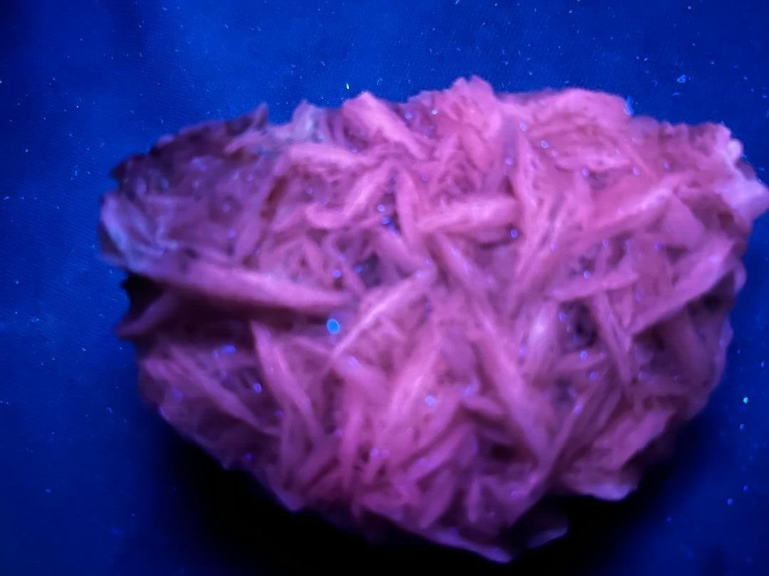 KB: FANTASTIC LARGE FL. PINK/RED SW CALCITE XLS. FROM OMACHI CITY, JAPAN