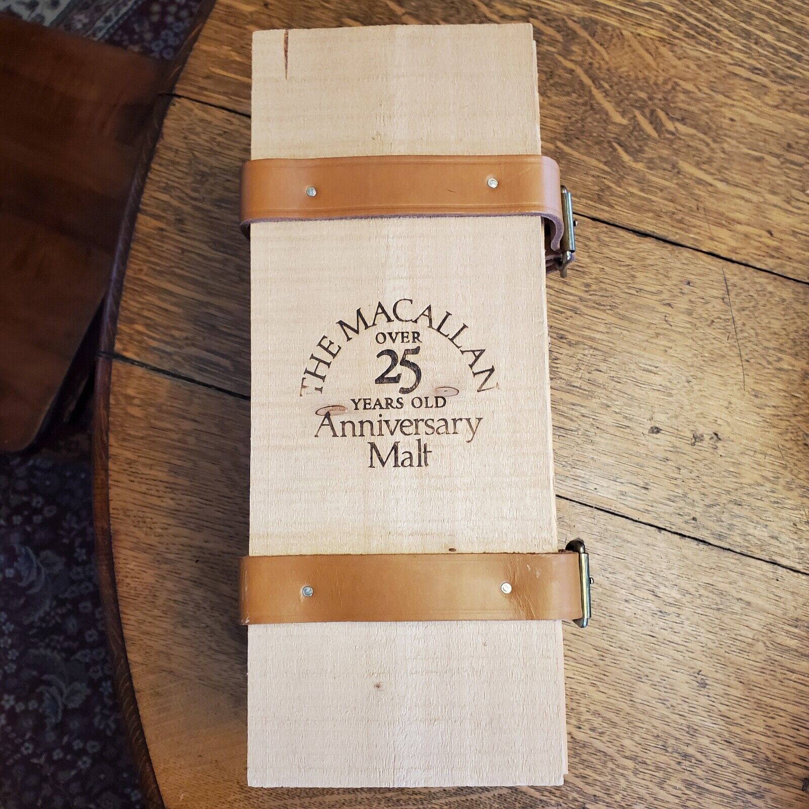 THE MACALLAN Over 25 Years Old Anniversary Malt Whiskey Belted Wooden BOX ONLY