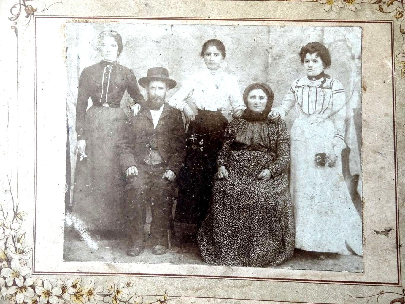 Judaica Antique photo of Jewish a Karaite family, Lithuania, early 20th cen.