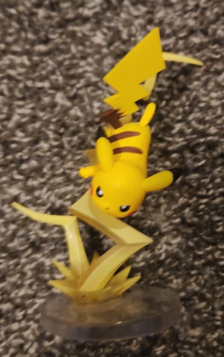 DISCONTINUED Pokémon Gallery Figure: Pikachu (Thunderbolt) - Used Pokemon Figure