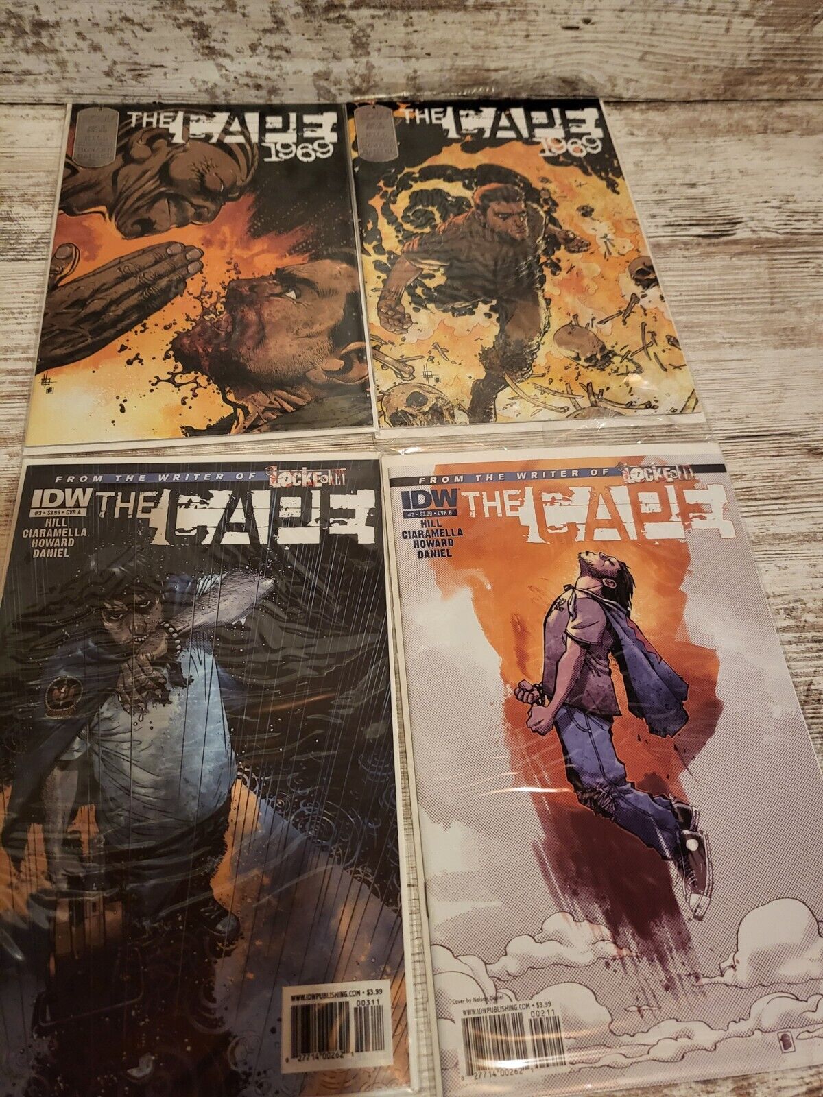 lot of 7 the cape comics