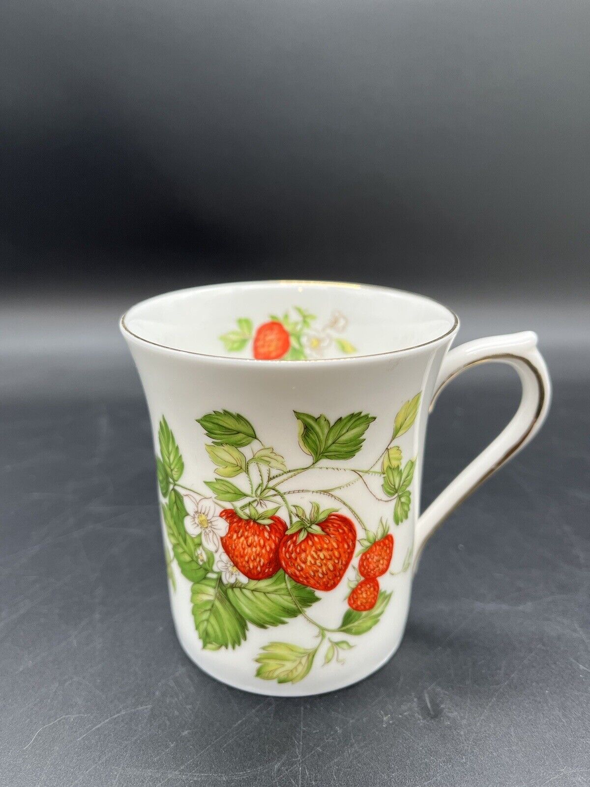 Vintage Virginia Strawberry Queens Rosina Fine Bone China Tea Coffee Cup England