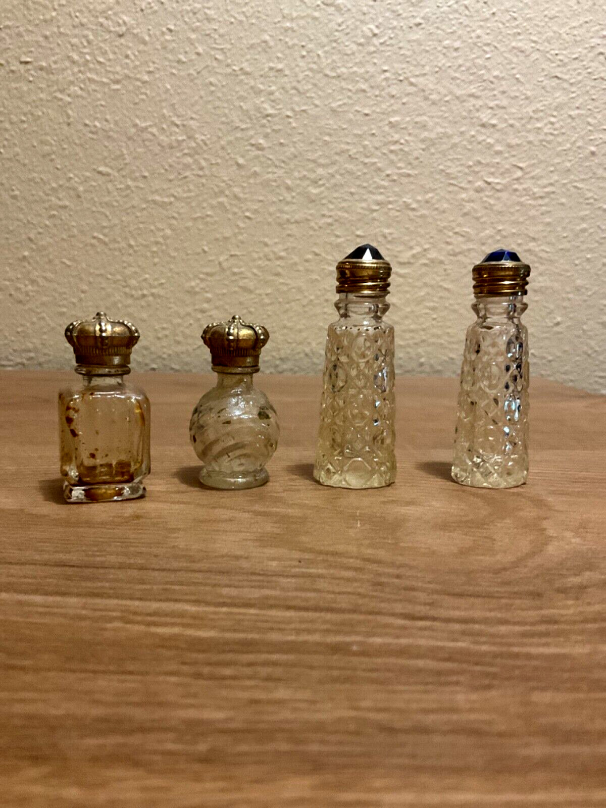 4 ANTIQUE MINATURE CUT GLASS PERFUME BOTTLES 2 WITH COLORED GLASS STONE