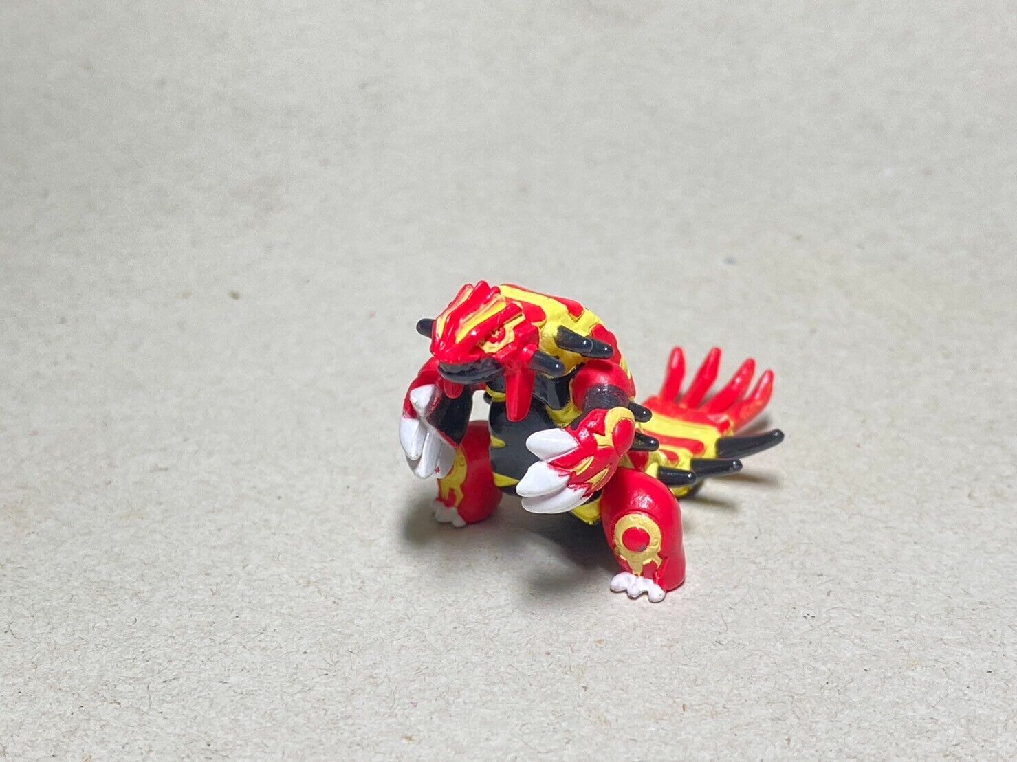 Primal Groudon A.1 Pokemon Monster Nintendo T-arts Get Collection Figure Toy.
