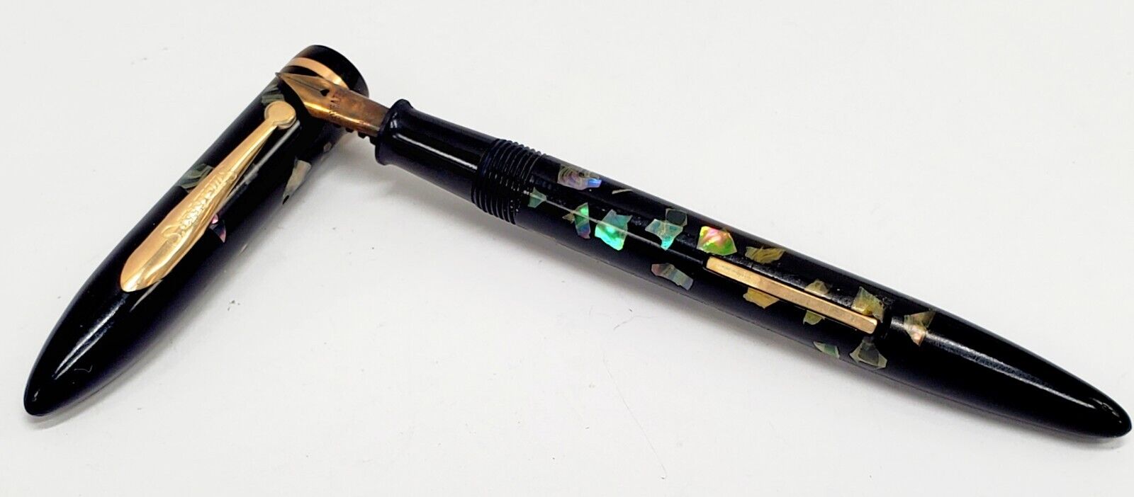 Sheaffer Vintage l930\'s Abalone Black Slender Balance Lever Fill Fountain Pen