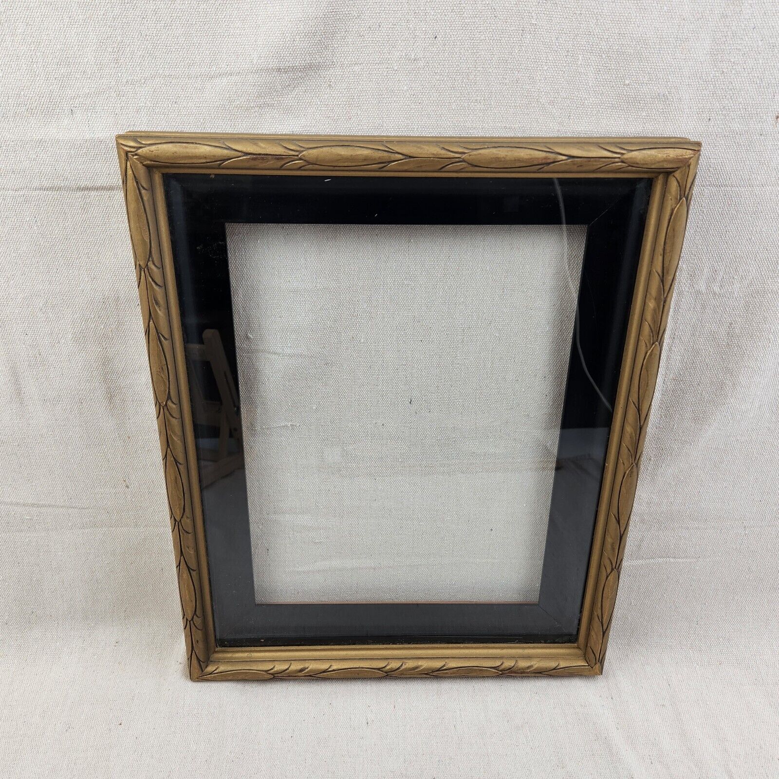 Vintage Ornate 1930s Antique 13 x 17 Carved Wood Picture Frame Liner With Glass