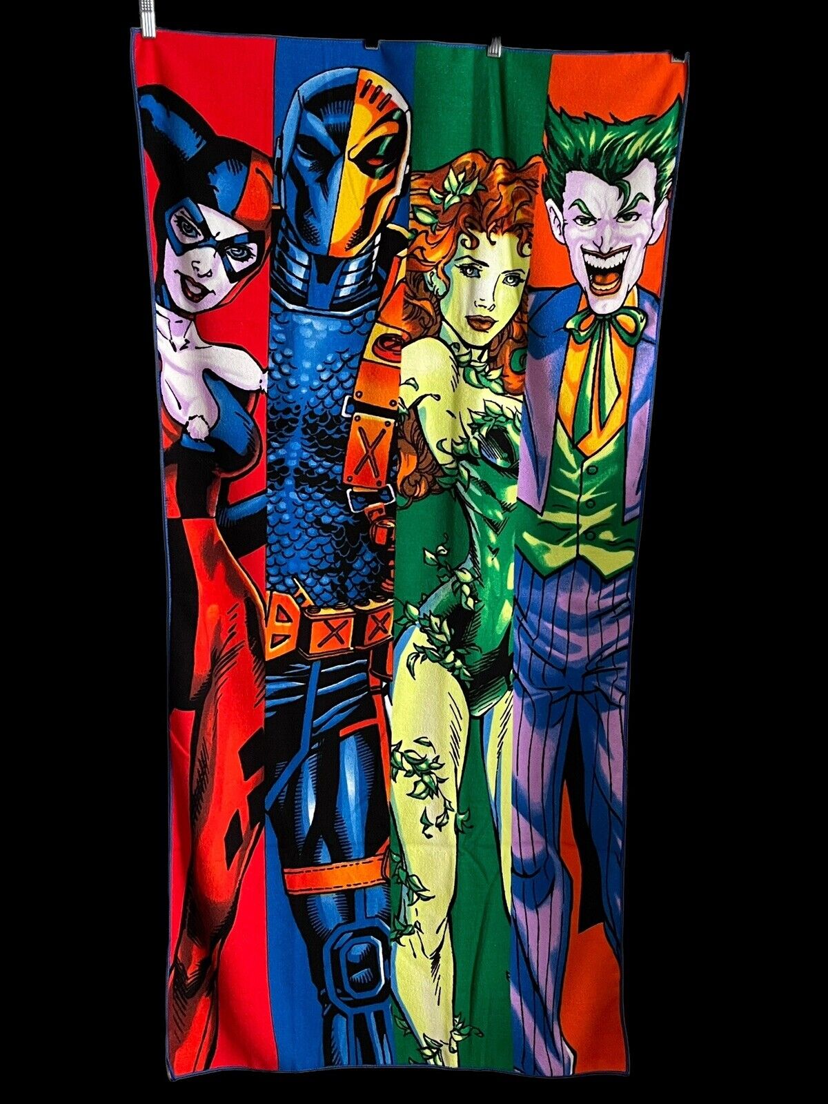 HTF DC Villain Suicide Squad Towel Joker Harley Quinn Deathstroke Ivy Six Flags