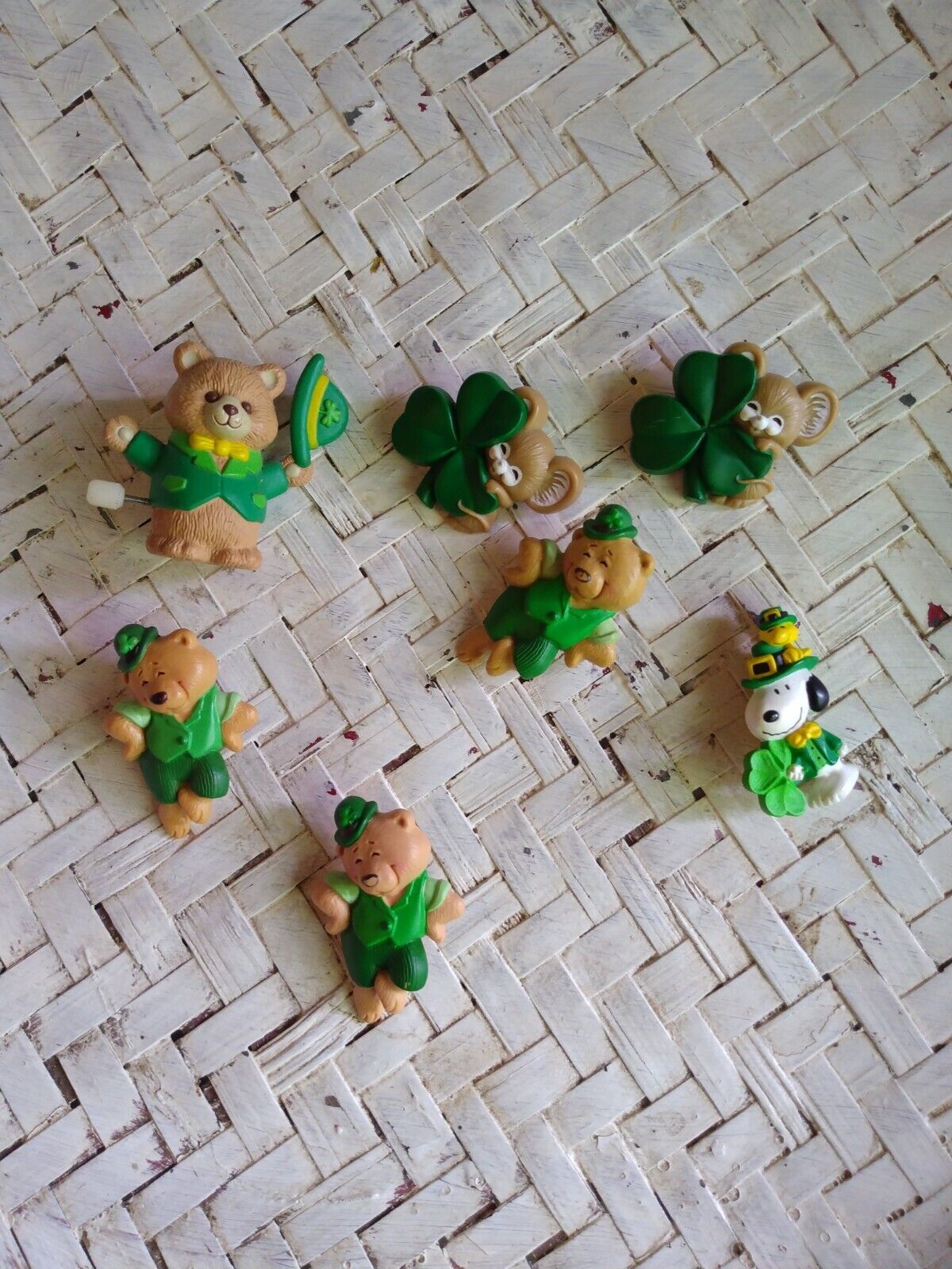 Vintage Hallmark Saint Patrick\'s Day Label Pins Lot Collectable Gifts