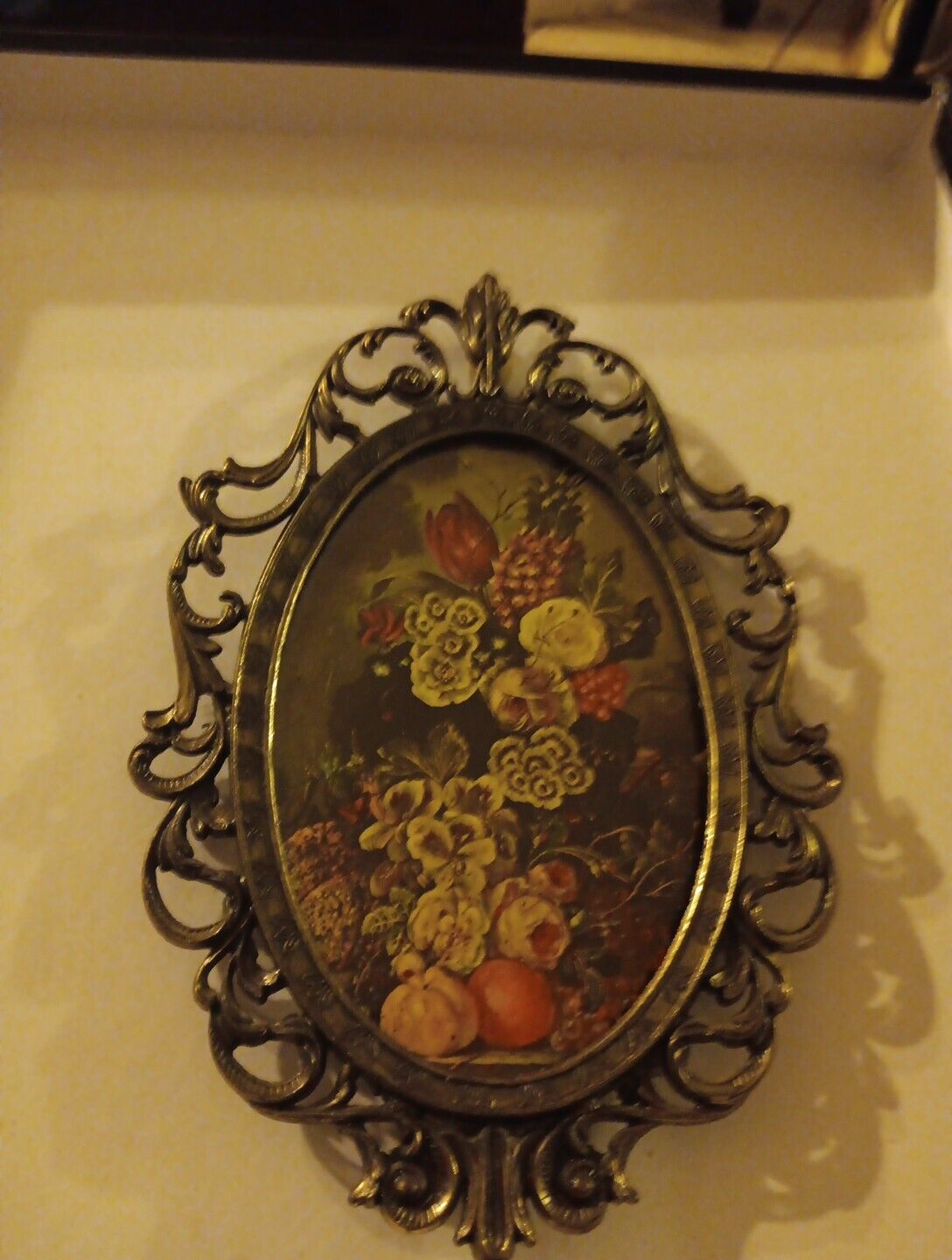 Vintage Floral Print Oval Metal Brass Picture Frame Made In Italy Rare Read