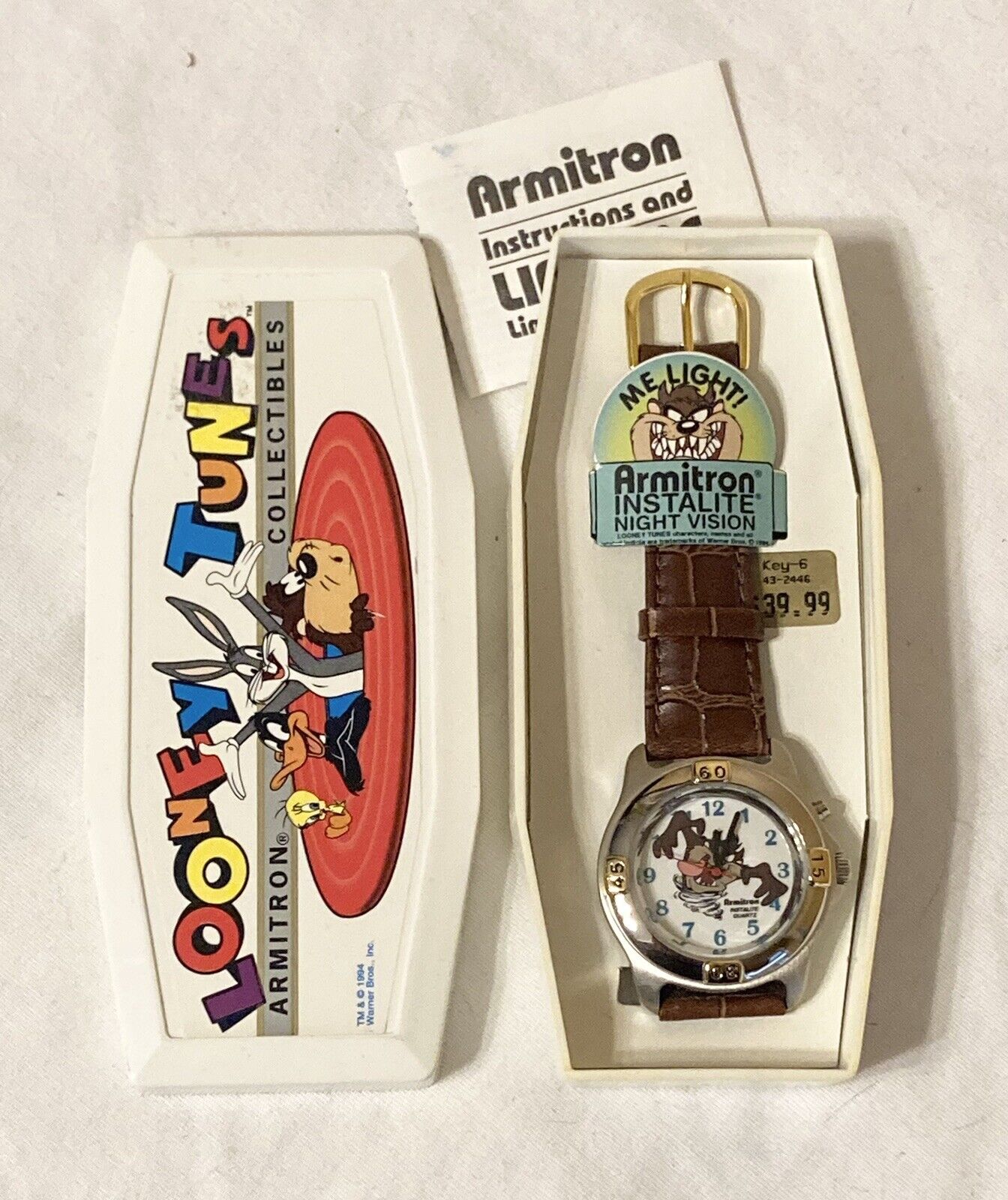 Vtg: LOONEY TUNES * 1994 Armitron Collectibles * TAZ wrist Watch / Warner Bros.