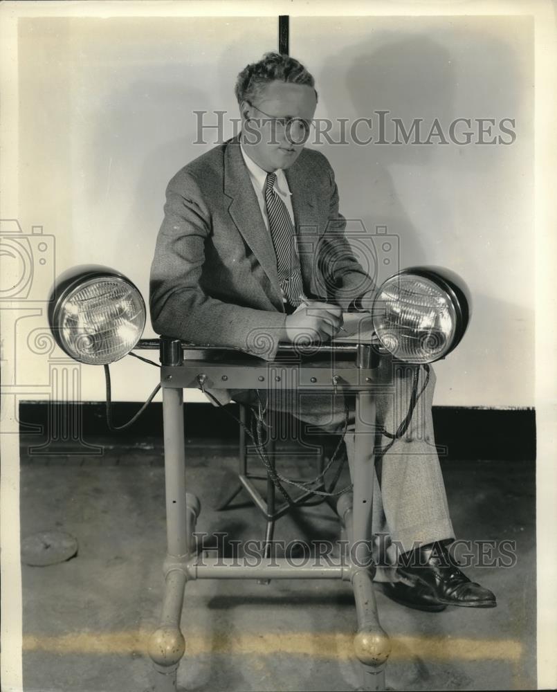 1935 Press Photo Edmond Wobb, Automotive Electrical Engineer