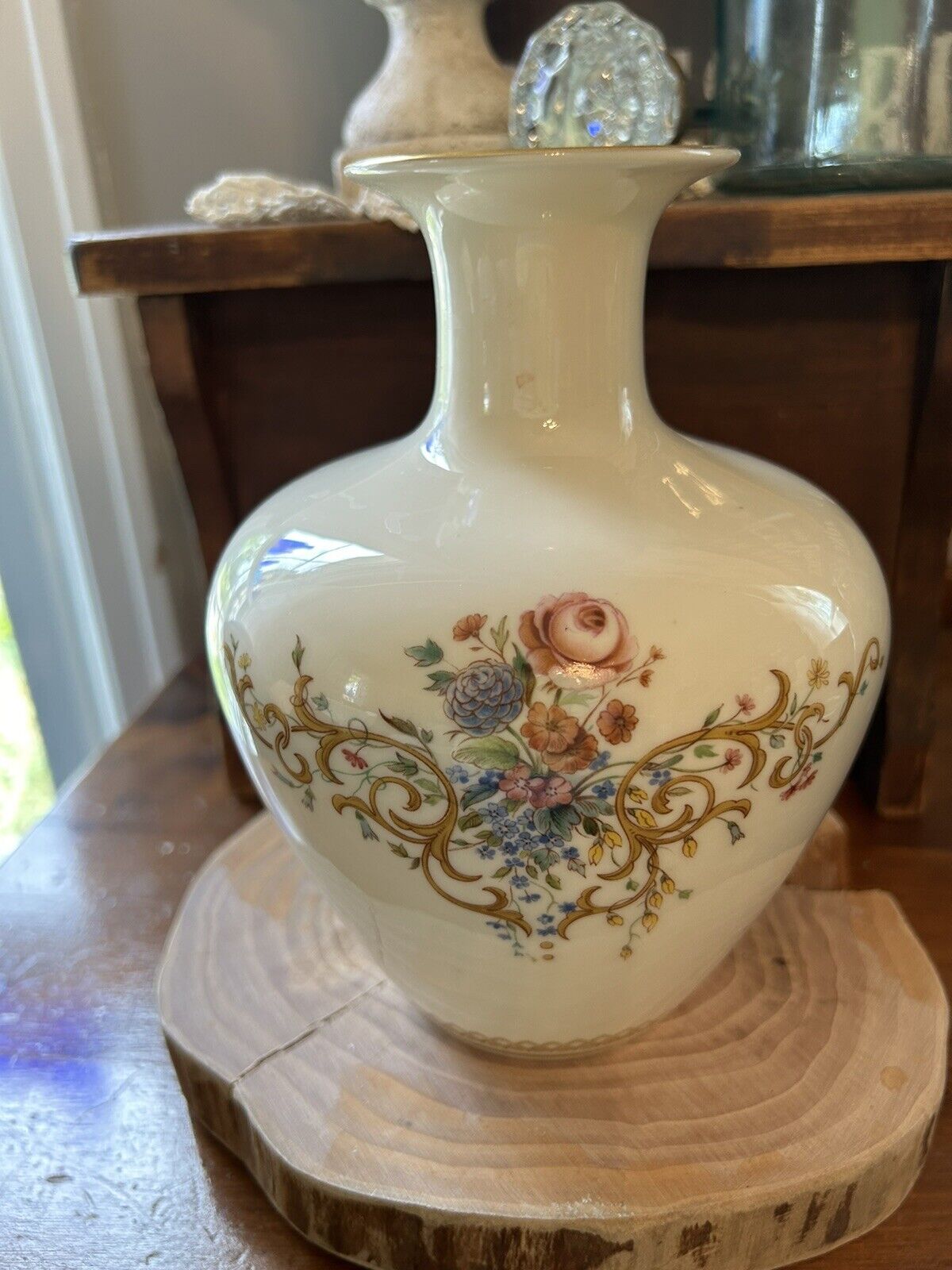Lenox Queen\'s Garden Vase 7”- 24K Gold Trim Ivory, Pink Roses, Flowers