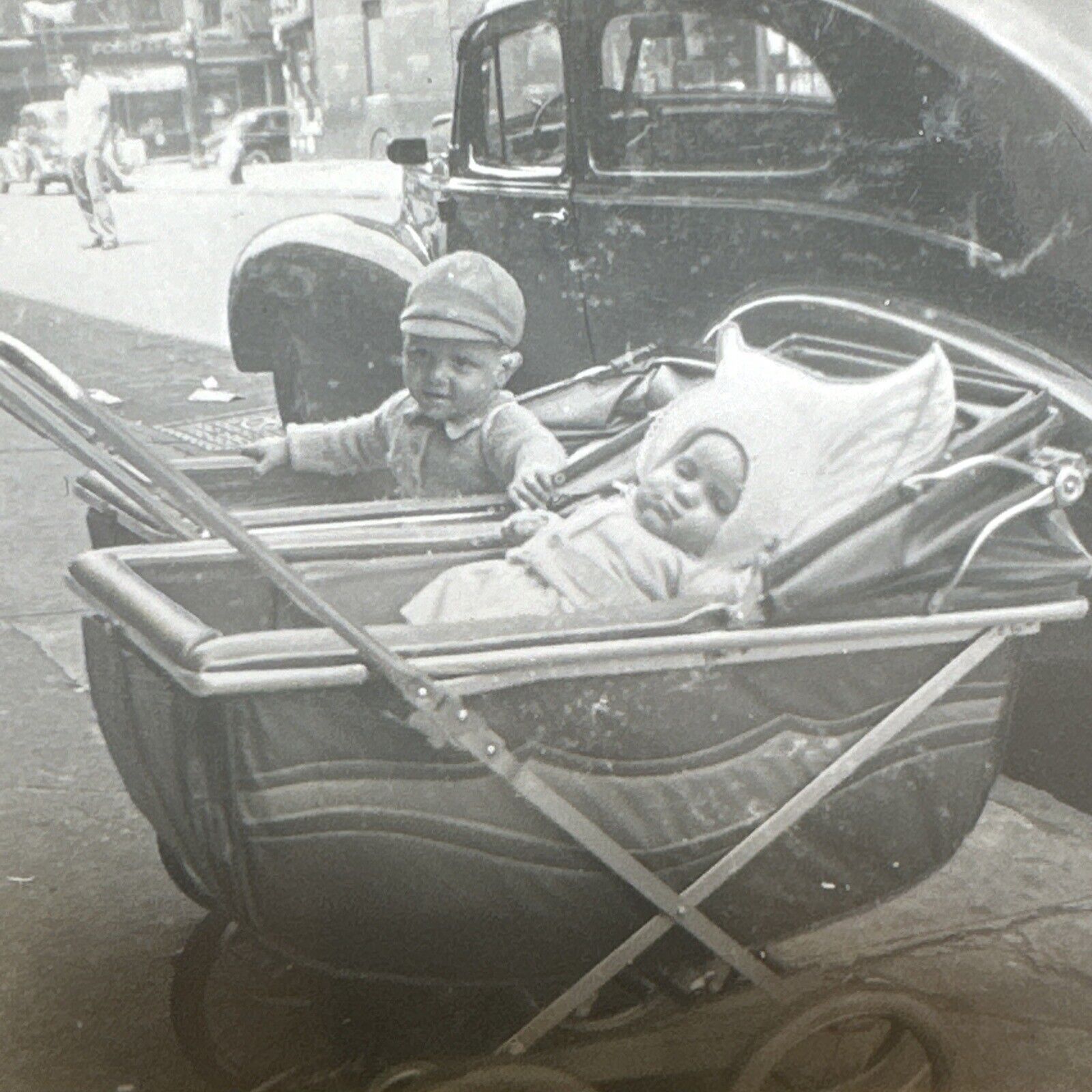 VINTAGE PHOTO 1948 Fat baby in a Carriage street scene kids ORIGINAL SNAPSHOT