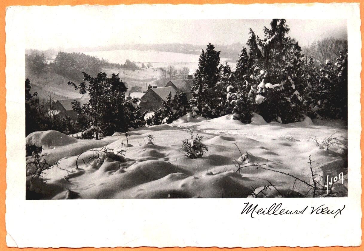 France Meilleurs Vieux Winter Snow Scene Greetings, Real Photo Postcard 1946
