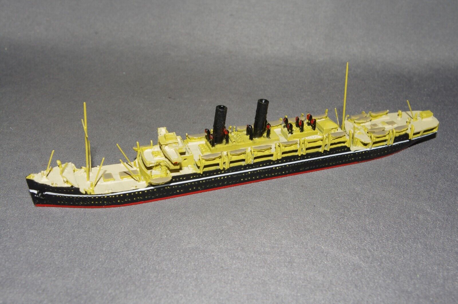 ALBATROS GB PASSENGER SHIP \'RMS KAISER I HIND\' 1/1250 MODEL SHIP