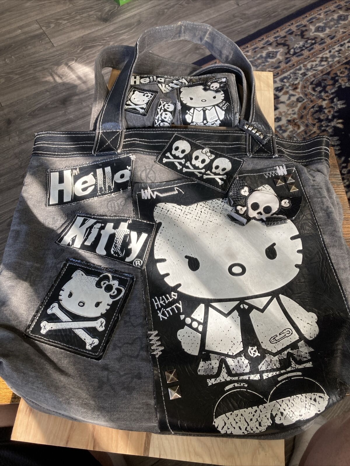 HELLO KITTY SANRIO 2012 LOUNGEFLY TOTE BAG CANVAS POCKET With Wallet Used