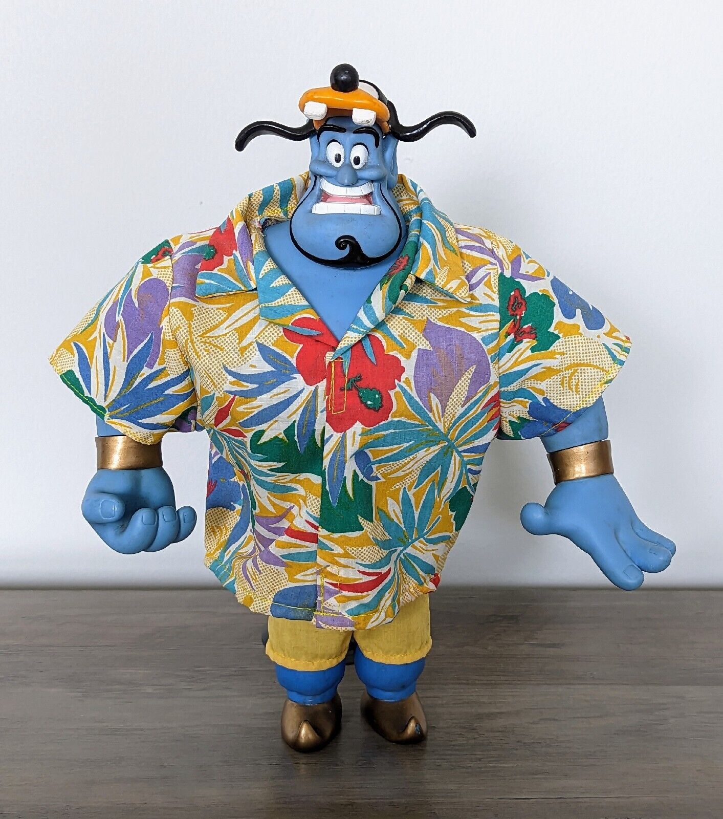 VTG Disney Aladdin Genie Vacation Hawaiian Summer Outfit 12\