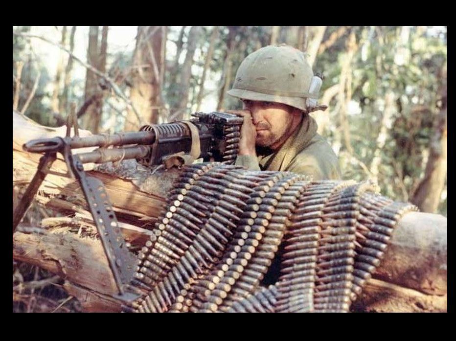 Vietnam War US Army M60 Gunner PHOTO Ready to Fire Near Bien Hoa