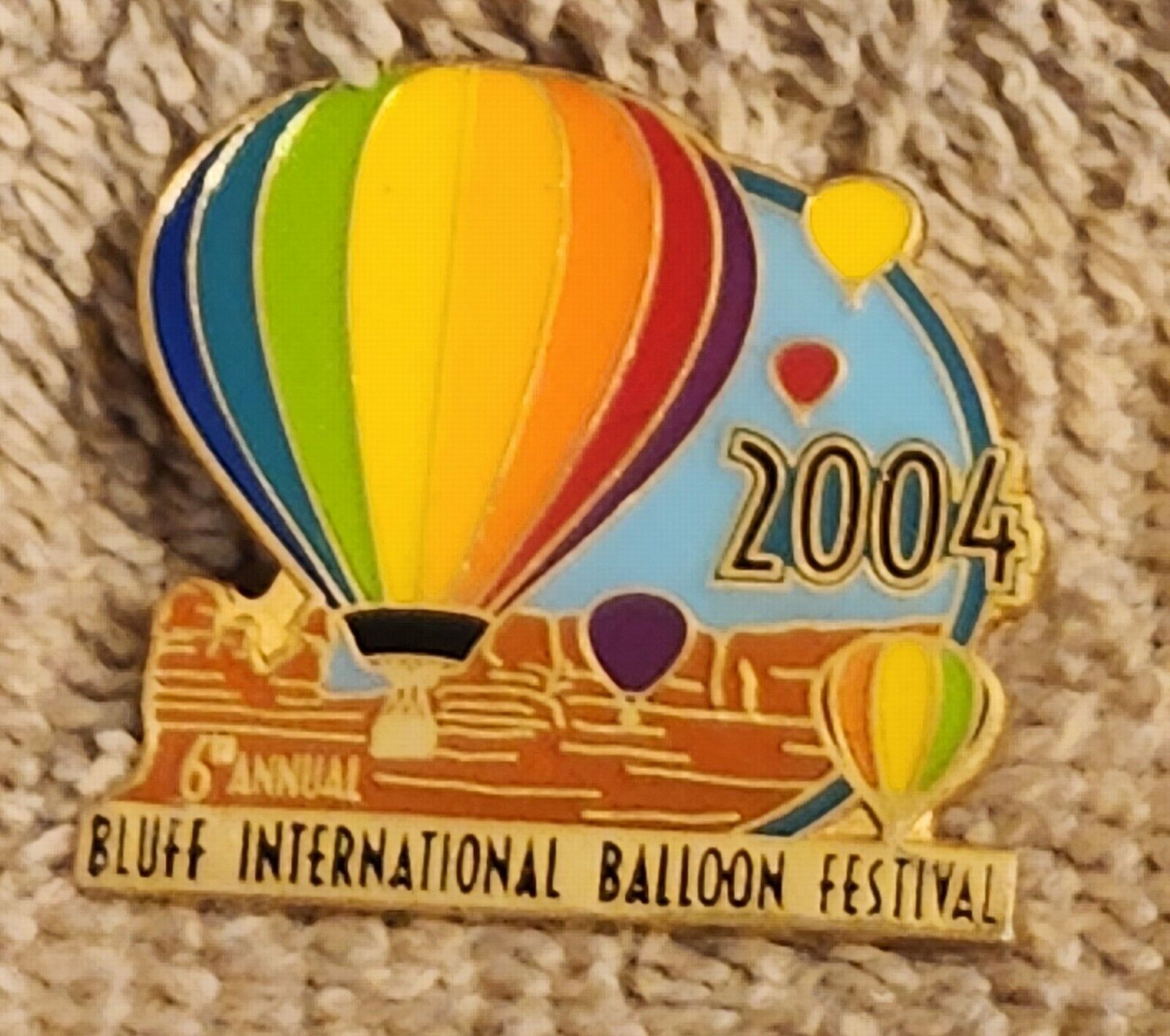 2004 6TH ANNUAL BLUFF INTERNATIONAL BALLOON FESTIVAL BALLOON PIN