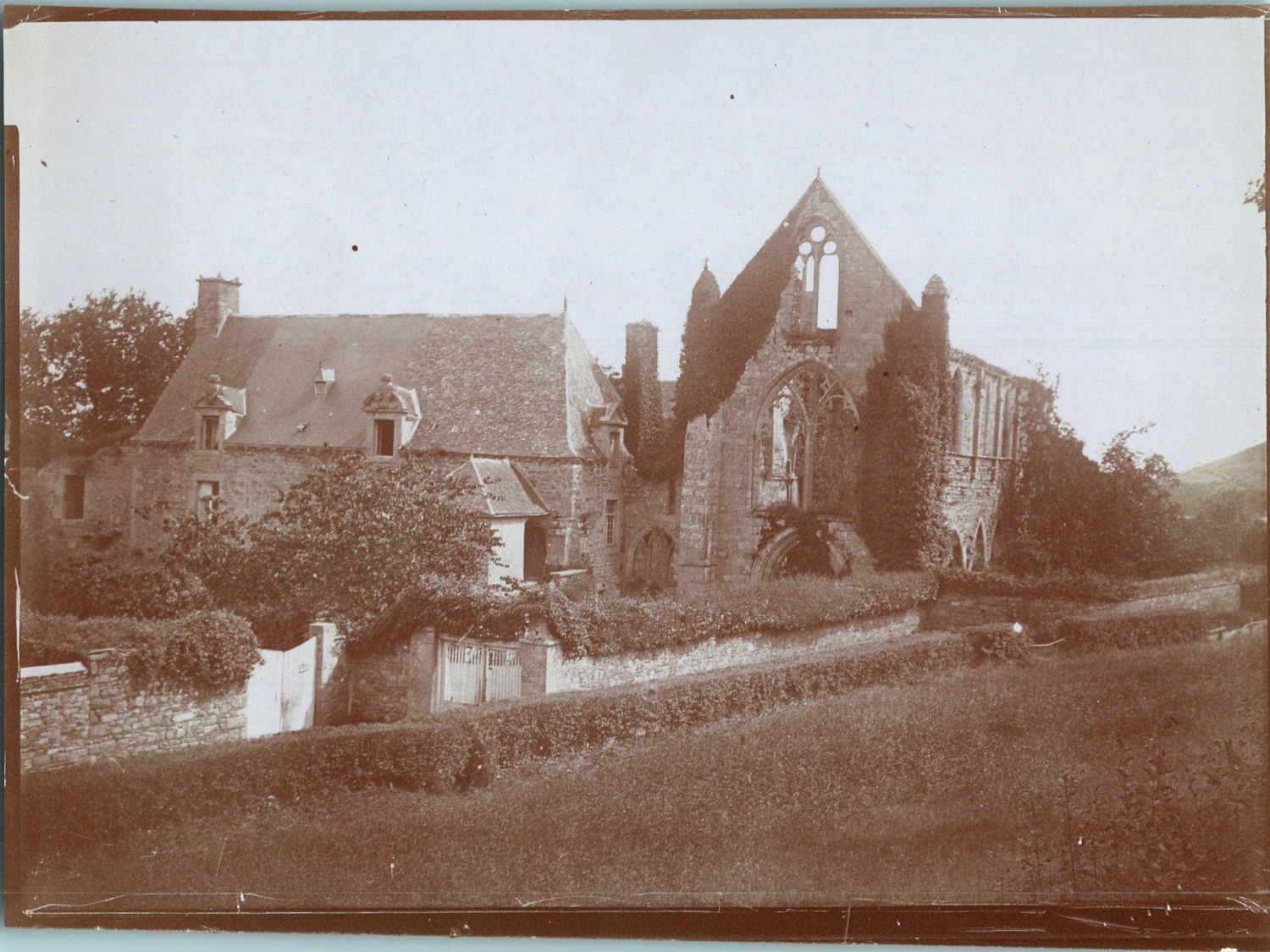 France, Paimpol, Beauport Abbey, Vintage Print, circa 1900 Vintage Print 