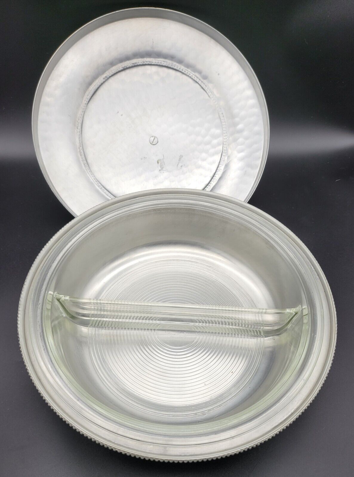 Vtg. B.w. Buenilum Hammmered Aluminum Serving Divided Pyrex Dish w/ handled lid
