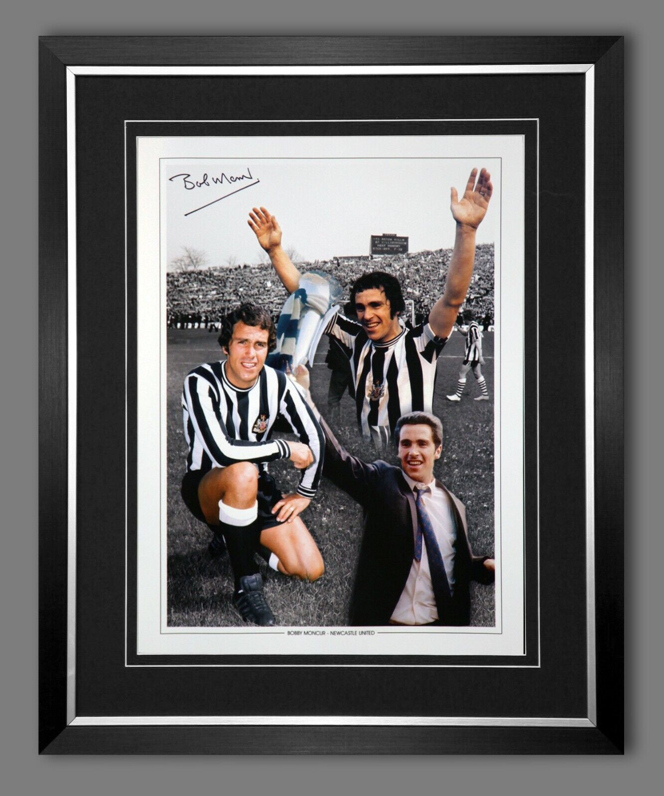 Bobby Moncur Signed And Framed Newcastle United Football 12x16 Photograph 