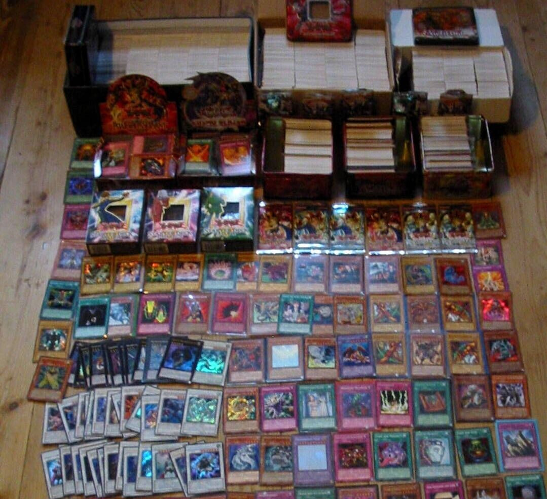 Small Collection of 100 Yu-Gi-OH Cards + Rare / Super Rare / Secret / Ultra/Holo 🙂