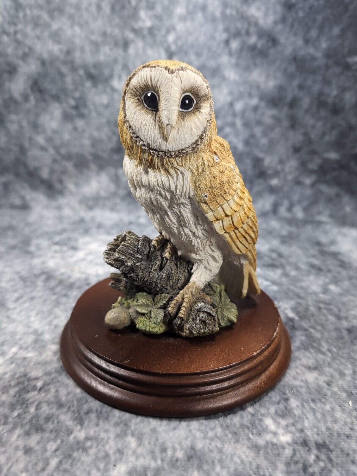 Vintage Barn Owl Leonardo Collection Ceramic Ornament Wood Base Nature Studies 
