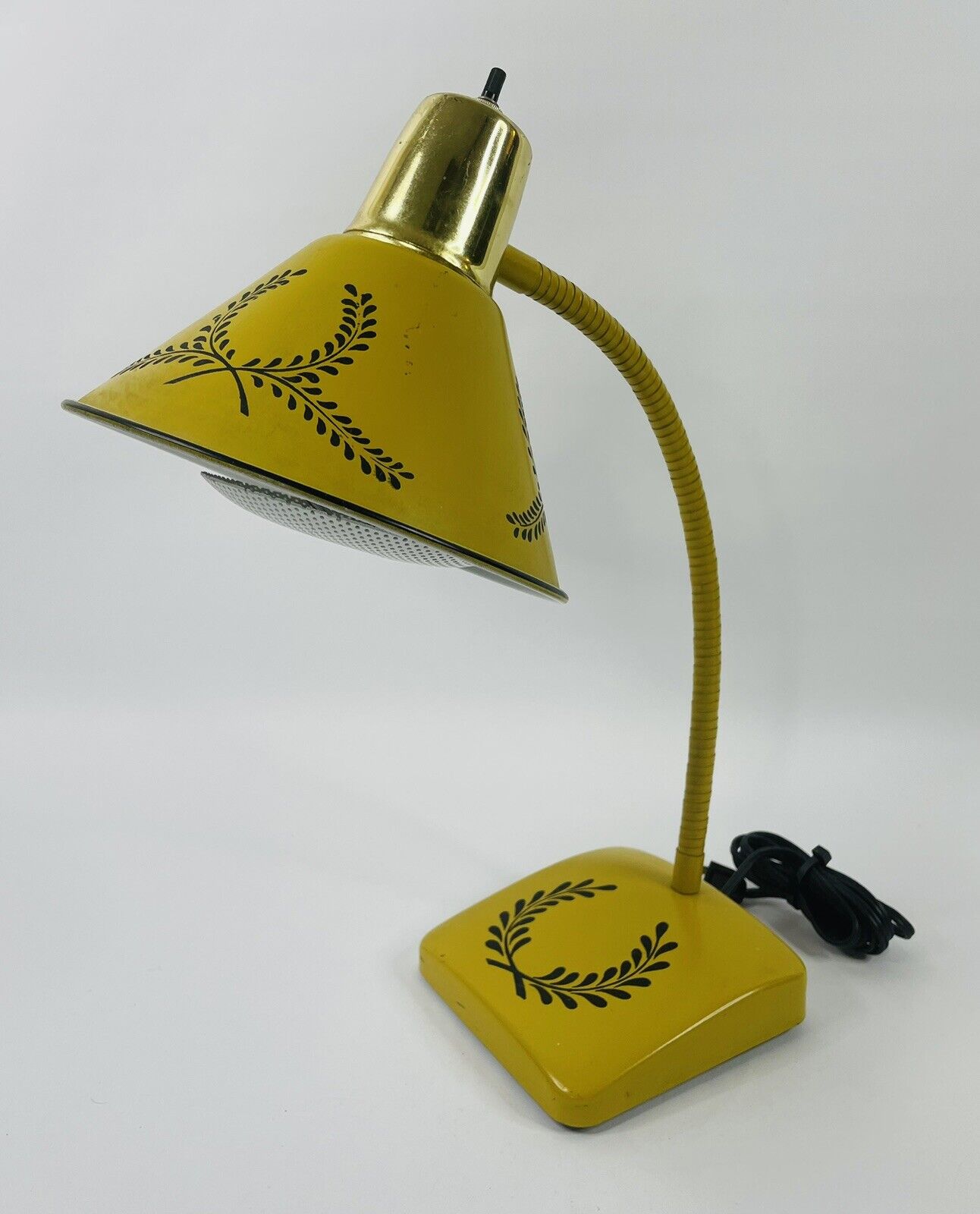 Vintage 1950’s/60’s Underwriters Laboratories Inc. Yellow Metal Gooseneck Lamp