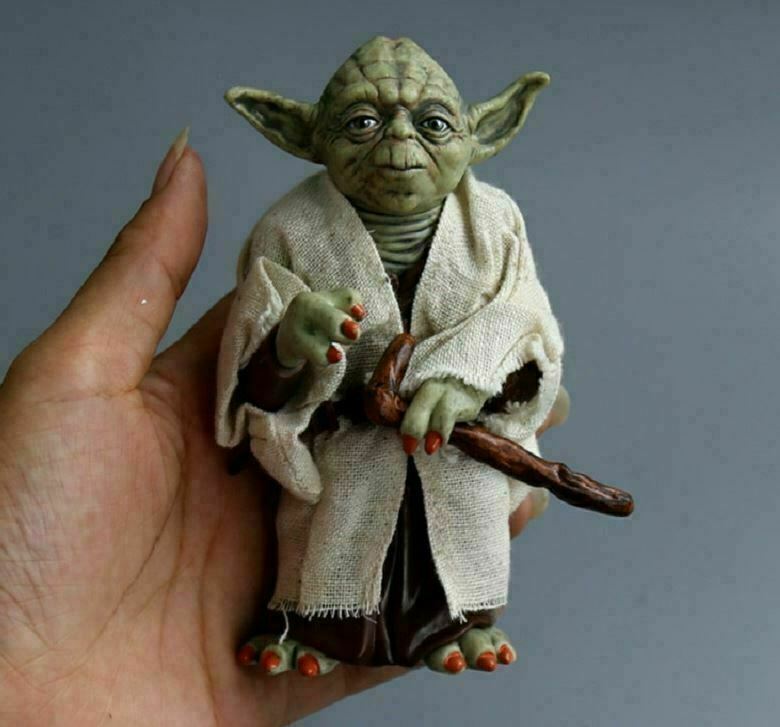 STAR WARS MASTER YODA 12CM ACTION FIGURE MASTER YODA FIGURE JEDI WITH CLOTHES NEW