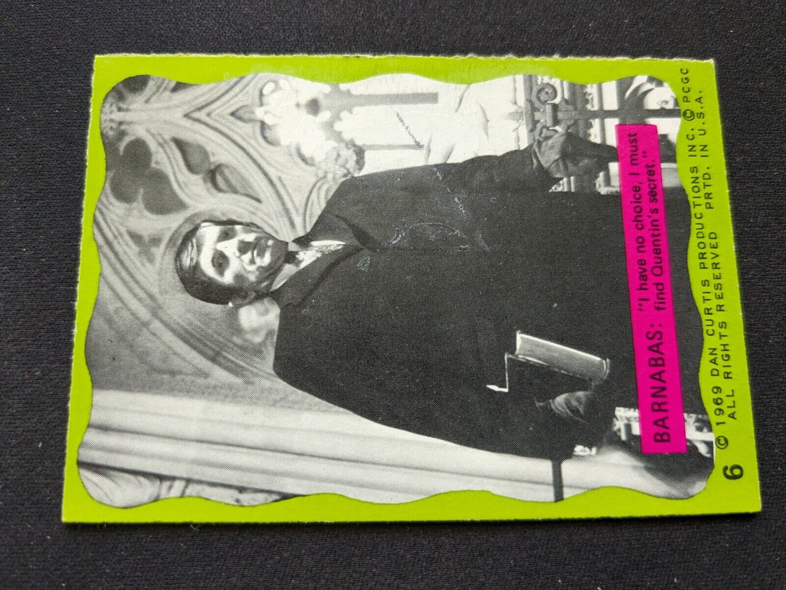 1969 Philadelphia Gum Dark Shadows Card # 6 Barnabas Collins (VG/EX)